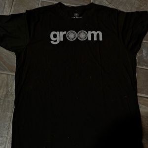 RARE MEN’S SOULCYCLE GROOM TSHIRT🚲